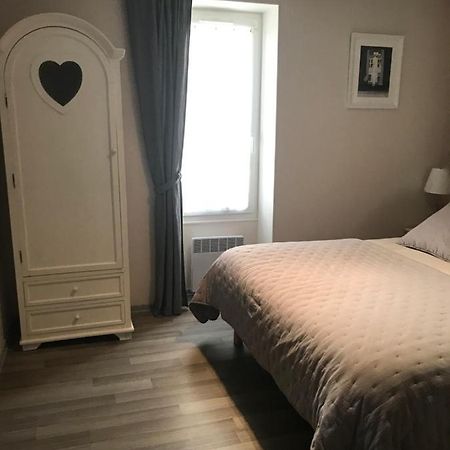 Au Coeur De Céreste Eksteriør billede